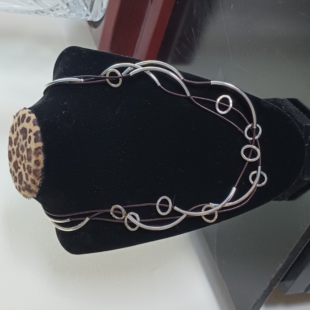 NWT Lizzy James Oval Convertible Necklace/Bracelet